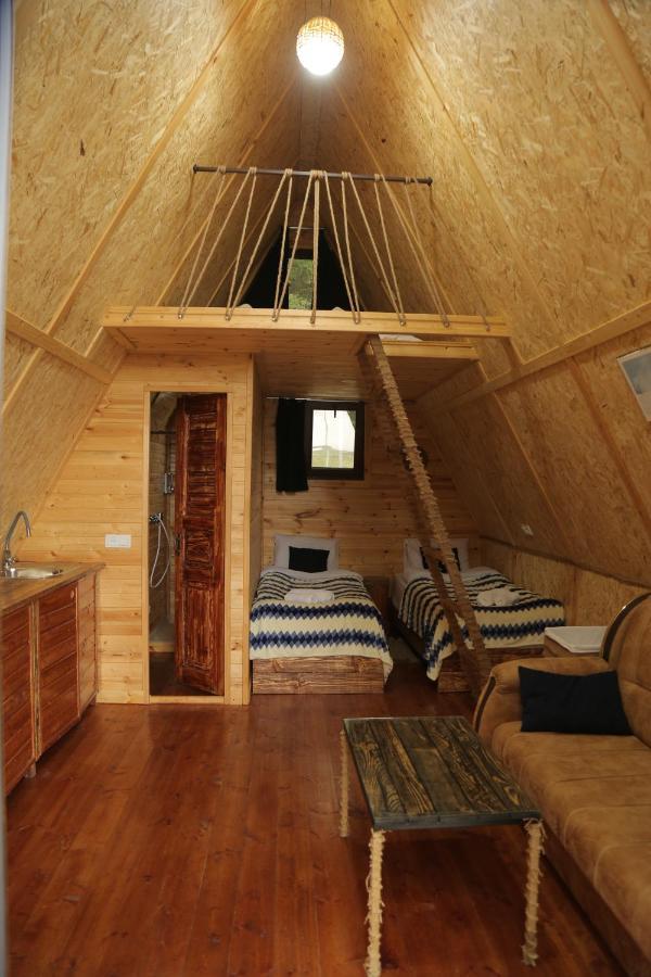 Glamping Wolf Mount Βίλα Margahovit Εξωτερικό φωτογραφία
